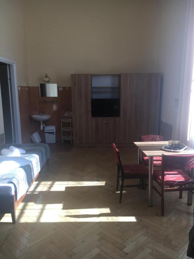 Stary Dom Zdrojowy Hotel Krynica-Zdrój Kültér fotó