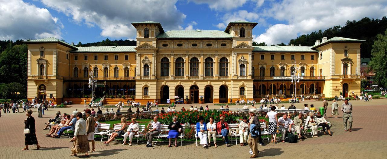 Stary Dom Zdrojowy Hotel Krynica-Zdrój Kültér fotó